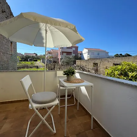 Apartmant Seaside - Great Location, 2 Min From Beach, Sunny Terrace Lägenhet Kukljica